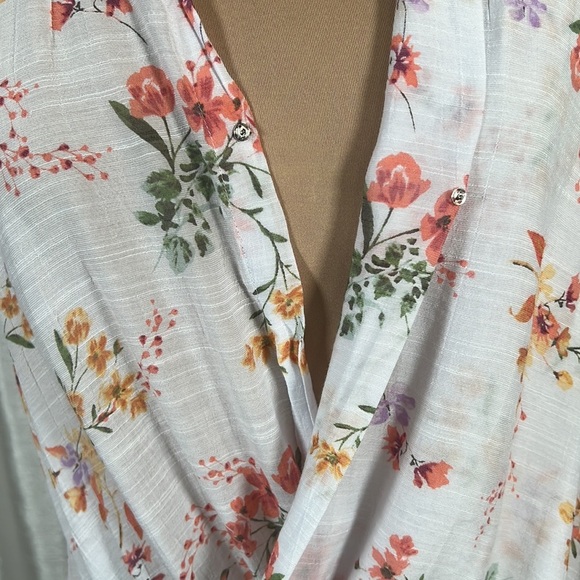 Liz Claiborne | Floral Wrap Sleeveless Blouse | Size Large - Picture 3 of 9